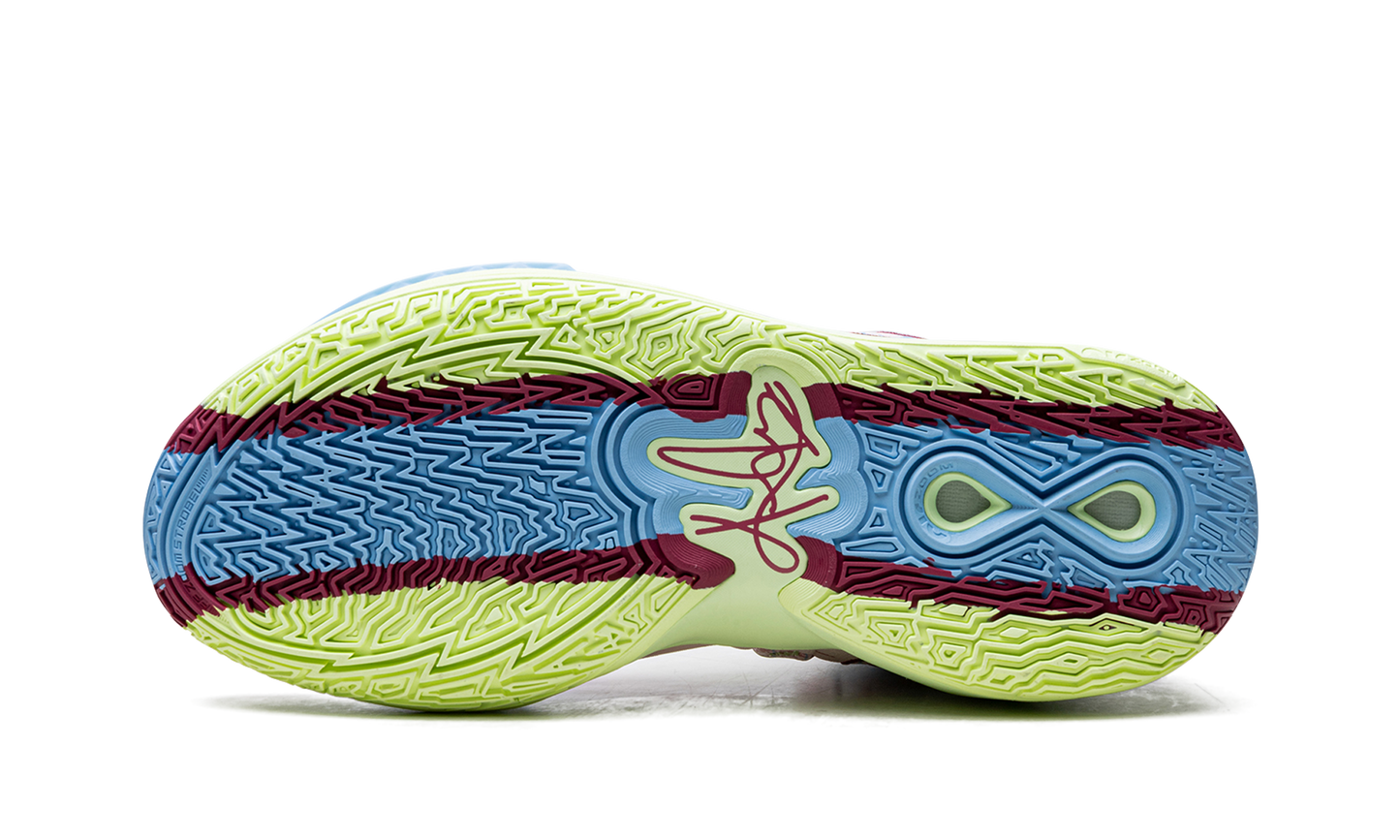 Kyrie 8 Infinity "1 World 1 People"