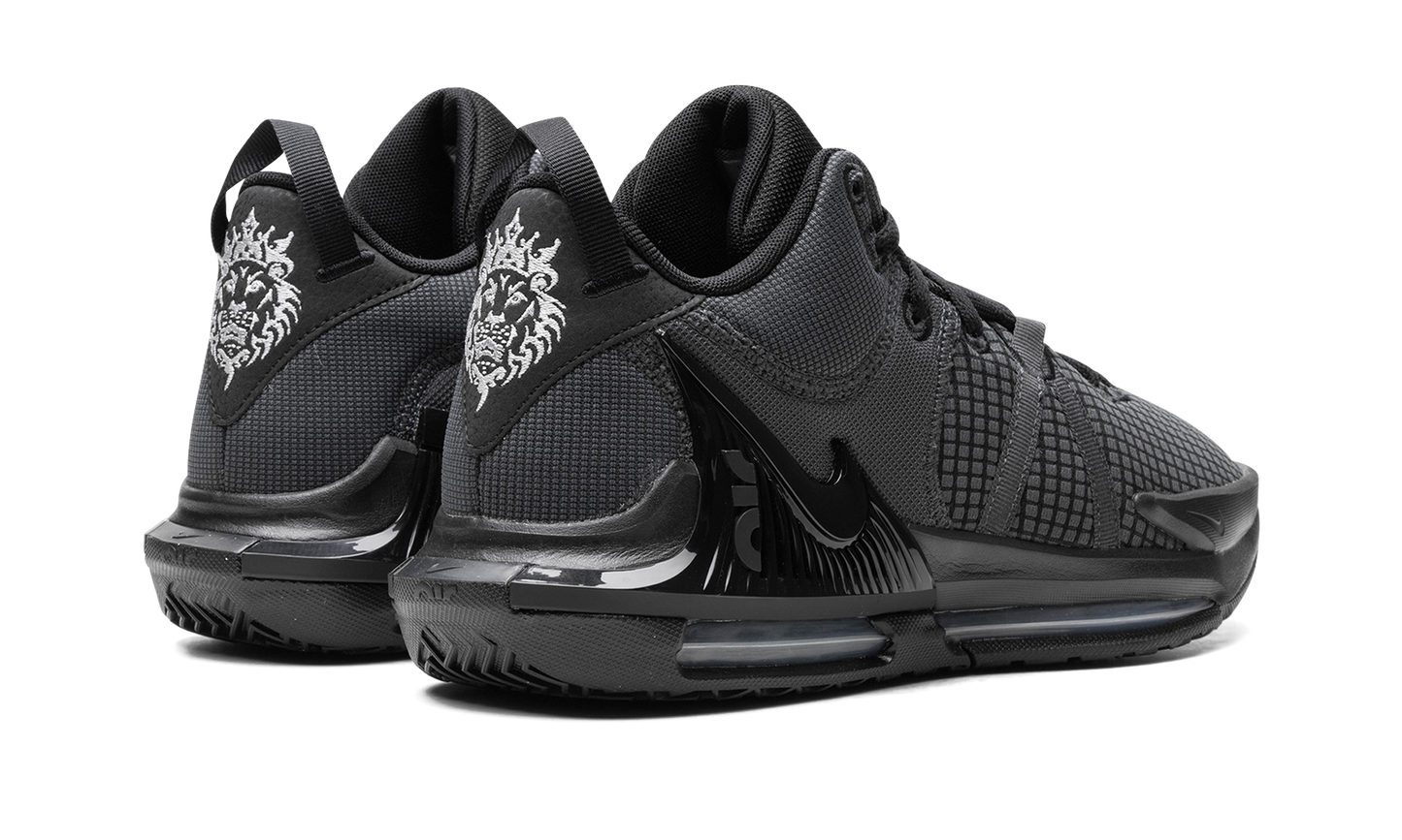 LEBRON WITNESS 7 "Black"
