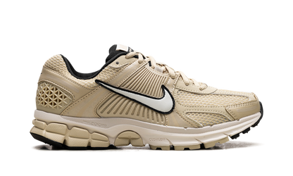 Air Zoom Vomero 5 WMNS "Team Gold"