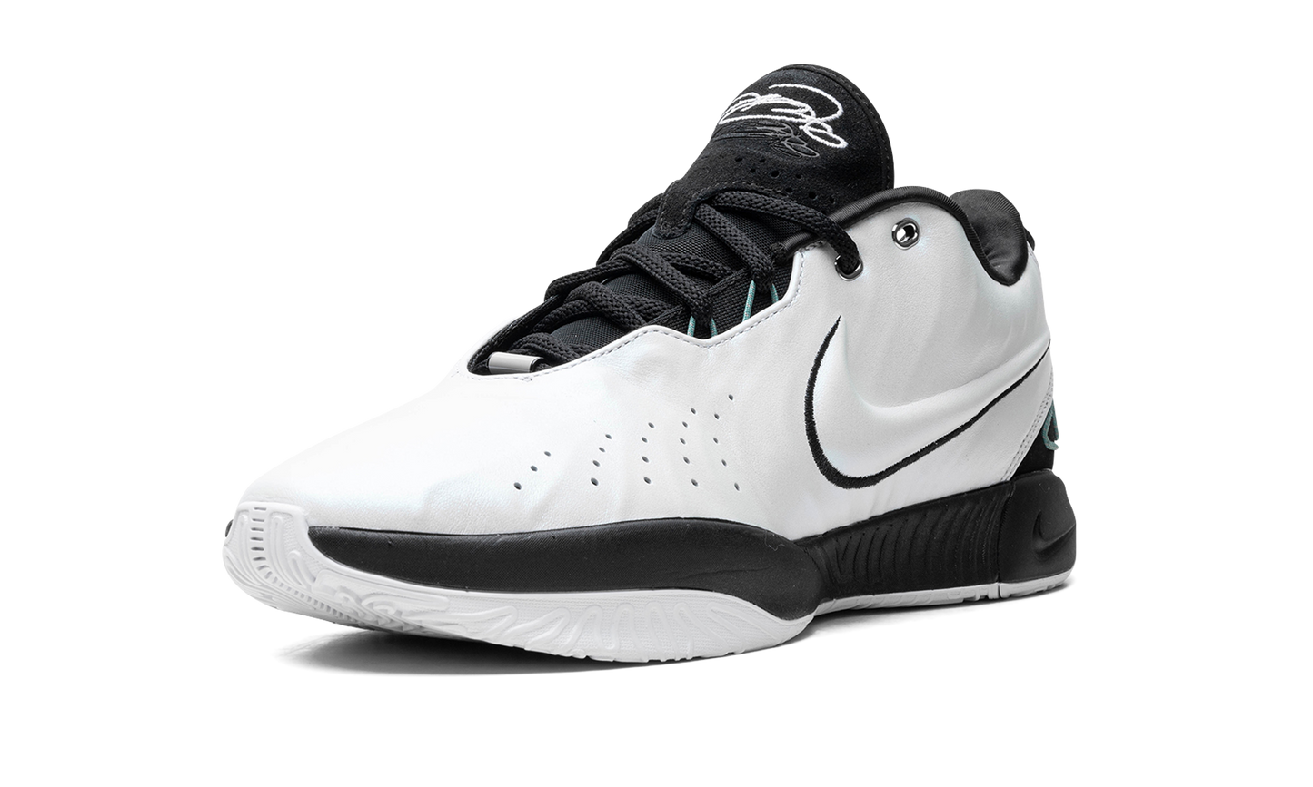 LeBron 21 "Conchiolin"