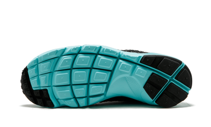 Air Footscape Desert Chukka "Black and Blue"