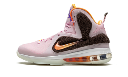 LeBron 9 "King of LA (2022)"