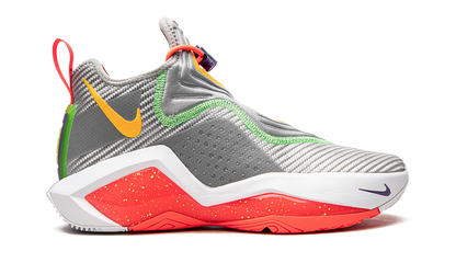 LeBron Soldier 14 "Hare"