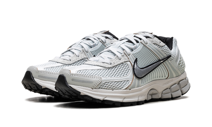 Zoom Vomero 5 WMNS "Light Silver Chrome"