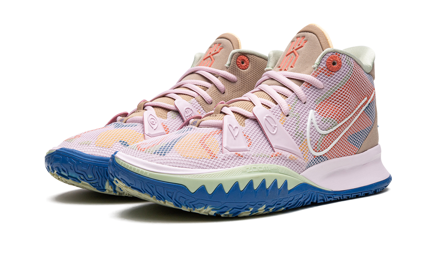 Kyrie 7