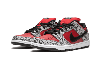 SB Dunk Low Premium "Supreme - Red Cement"