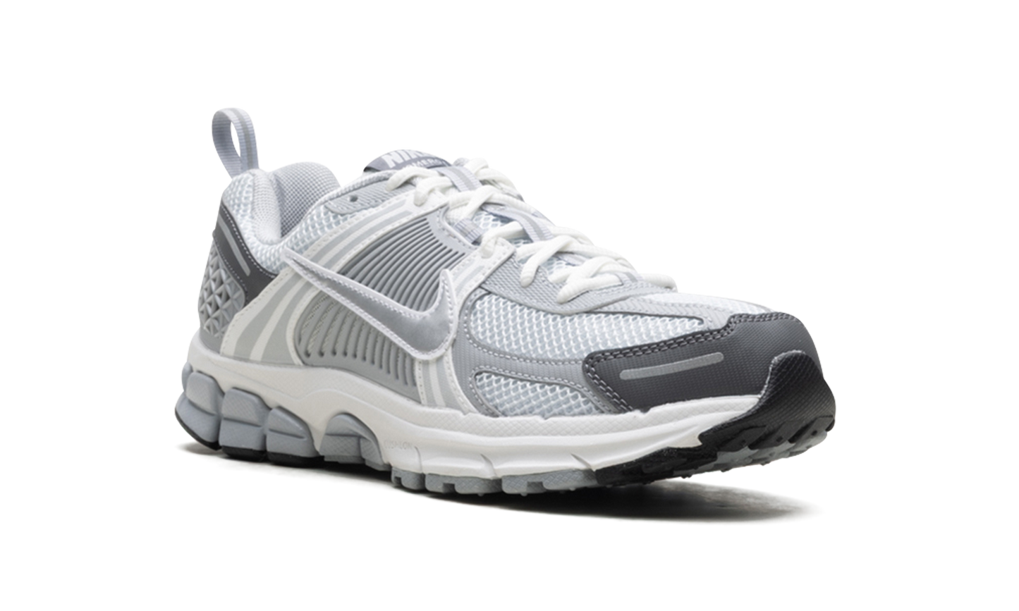 Zoom Vomero 5 "Pure Platinum"