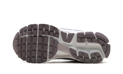 Zoom Vomero 5 WMNS "Platinum Violet"