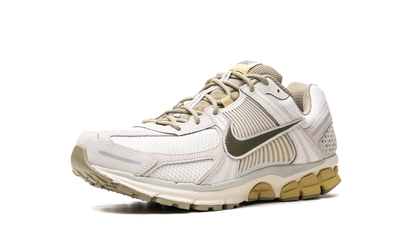Zoom Vomero 5 "Light Bone/Medium Olive"