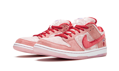 SB Dunk Low Pro "StrangeLove"