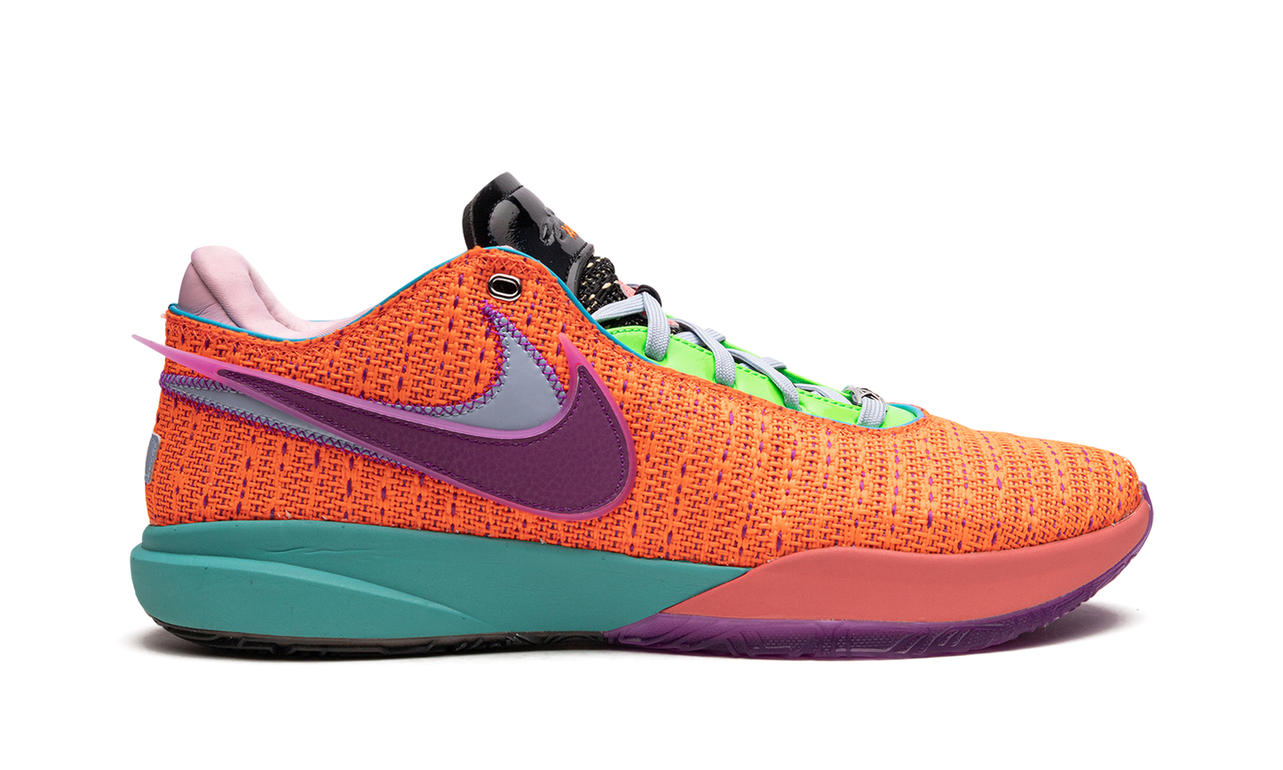 LeBron 20 "Chosen 1"