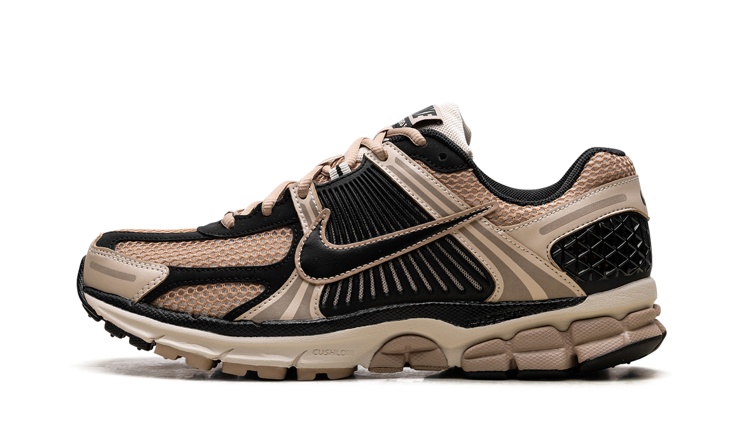 Zoom Vomero 5 WMNS "Sanddrift"