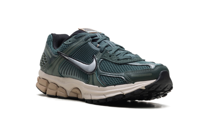 Air Zoom Vomero 5 WMNS "Vintage Green"
