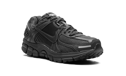 Zoom Vomero 5 WMNS "Triple Black"