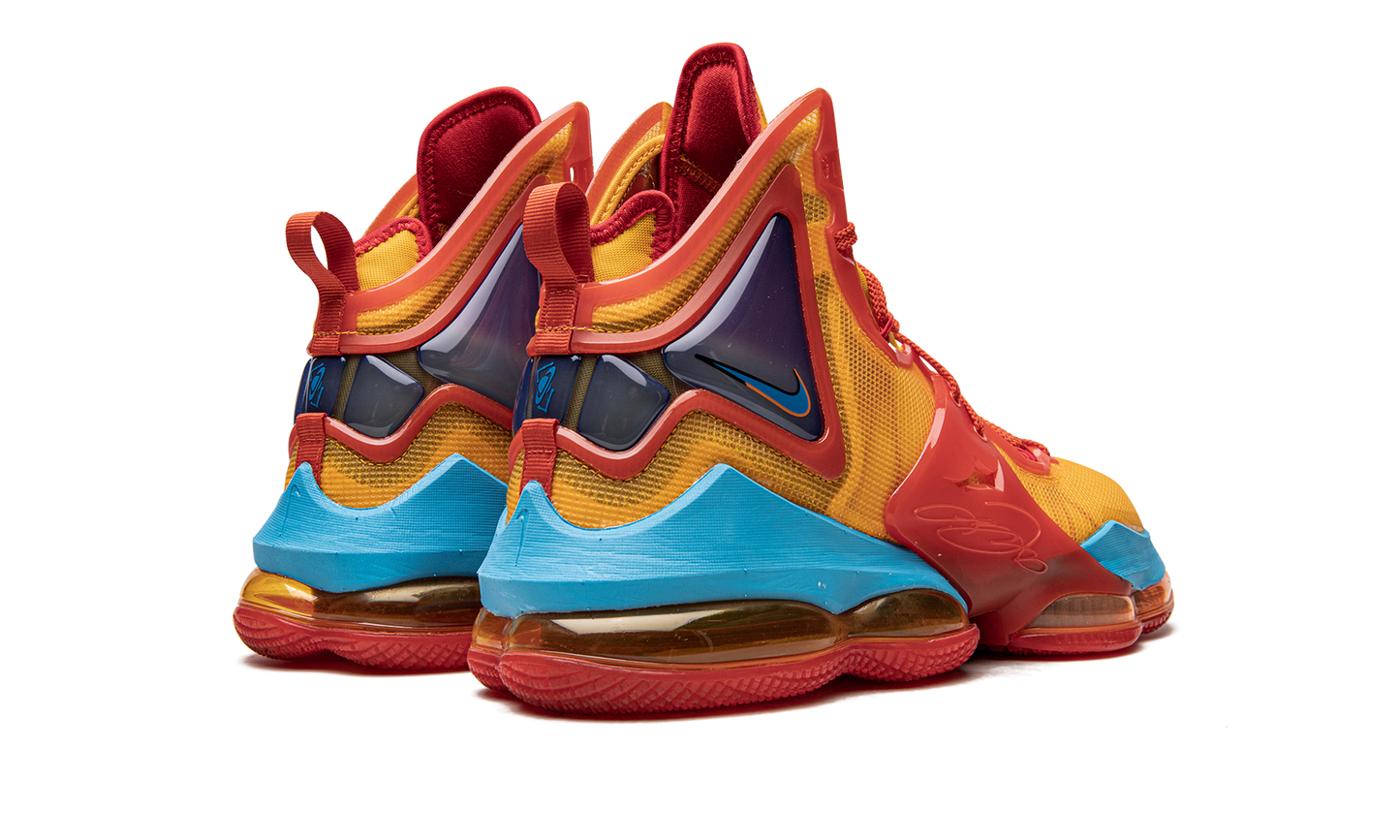LEBRON XIX "Space Jam - Tune Squad"