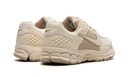 Zoom Vomero 5 WMNS "Sail"