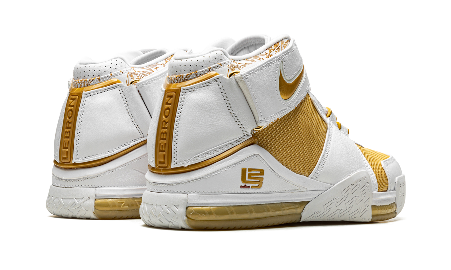 LeBron 2 "Maccabi Tel Aviv"