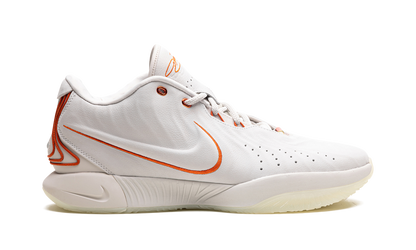 LeBron 21 "Akoya"