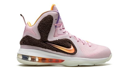 LeBron 9 "King of LA (2022)"