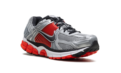 Zoom Vomero 5 "metallic silver black"