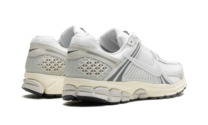 Zoom Vomero 5 "Platinum Tint"