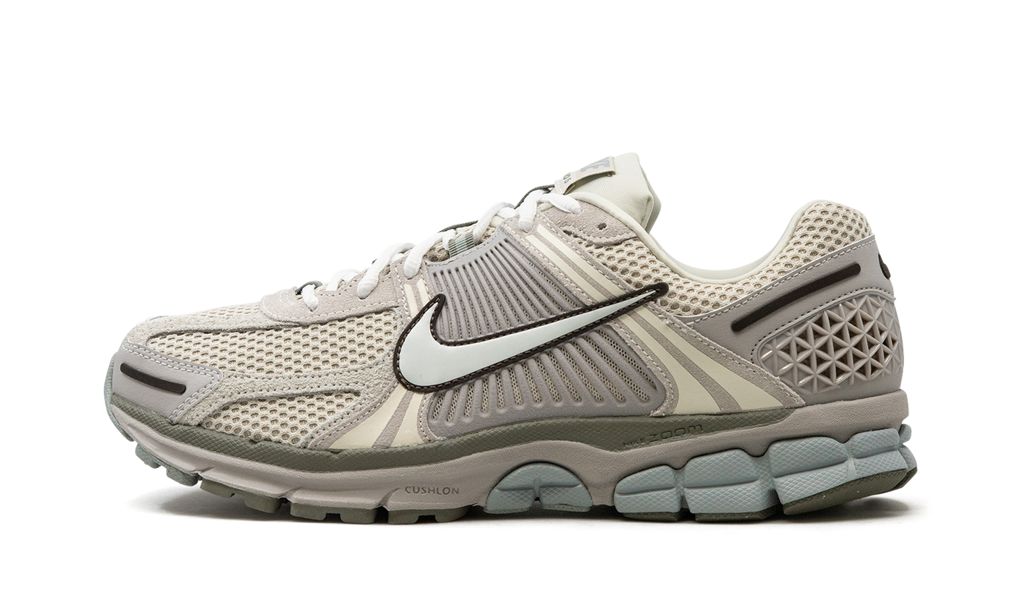 Air Zoom Vomero 5 "Light Orewood Brown"