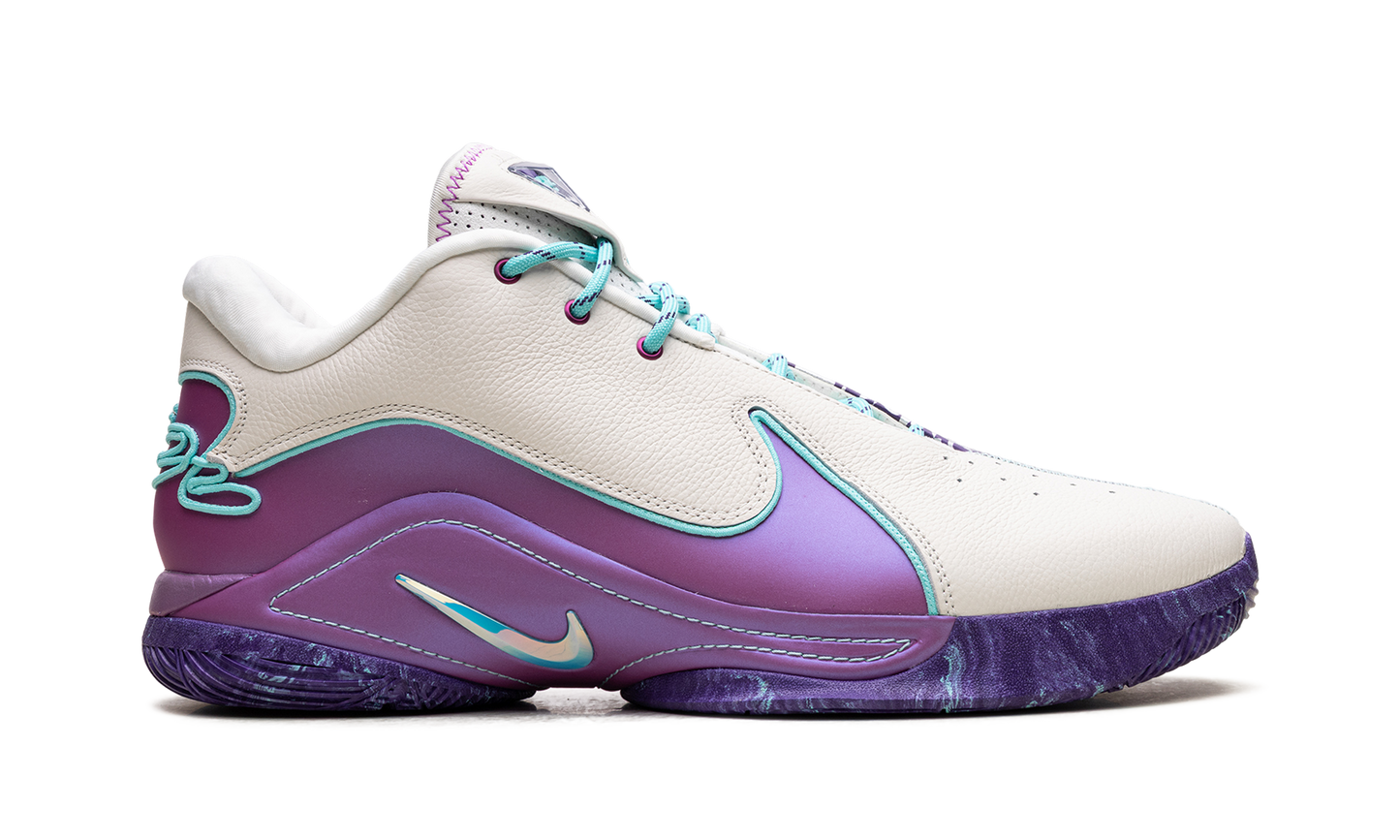 LeBron 22 "Frozen Grapes"