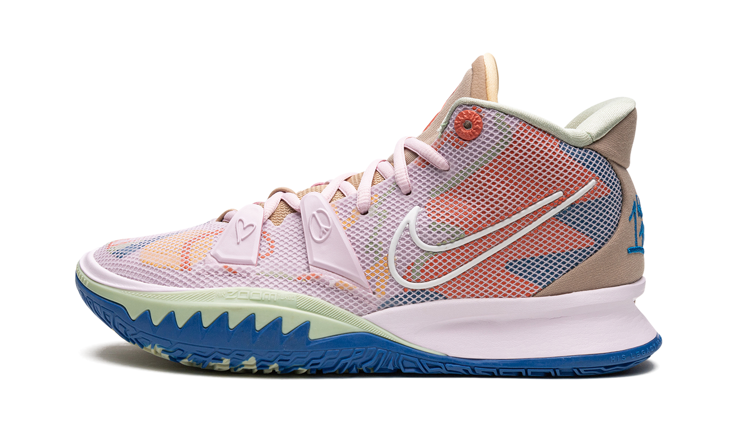 Kyrie 7