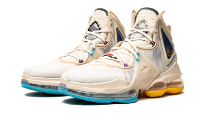 LeBron 19 "Minneapolis Lakers"