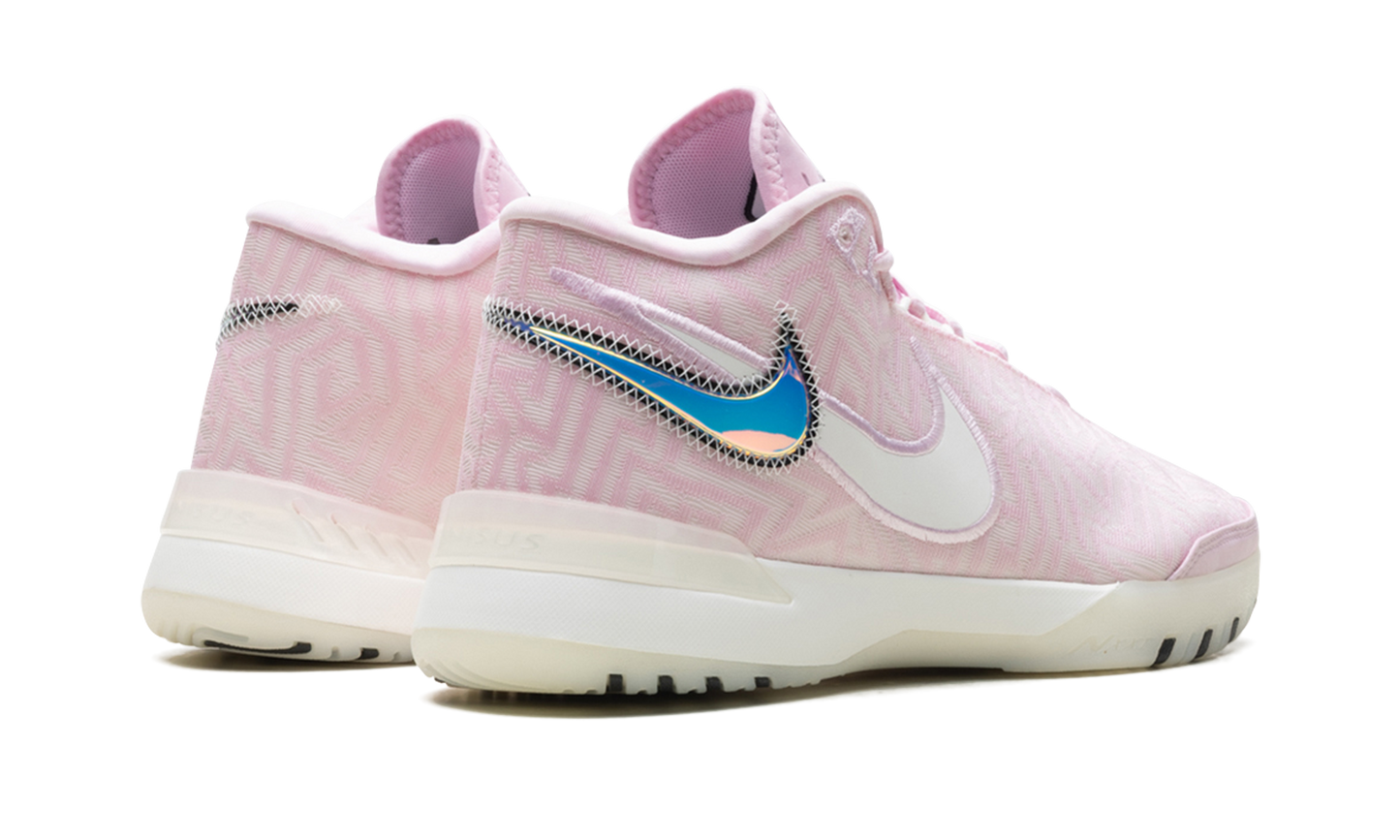 Zoom LeBron NXXT Genisus "Pink Sail"