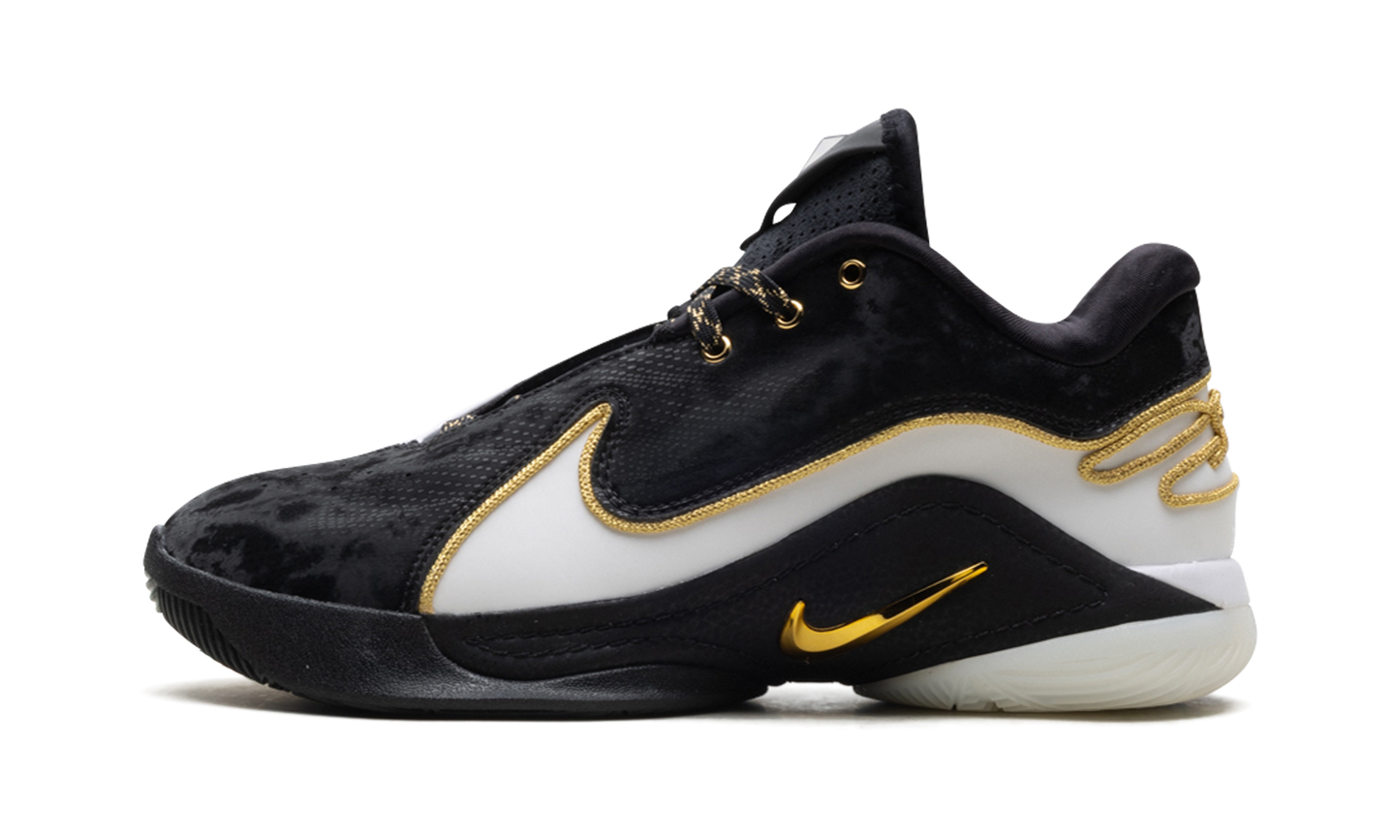 LeBron 22 "Mogul"