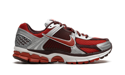 ZOOM VOMERO 5 WMNS "Team Red"