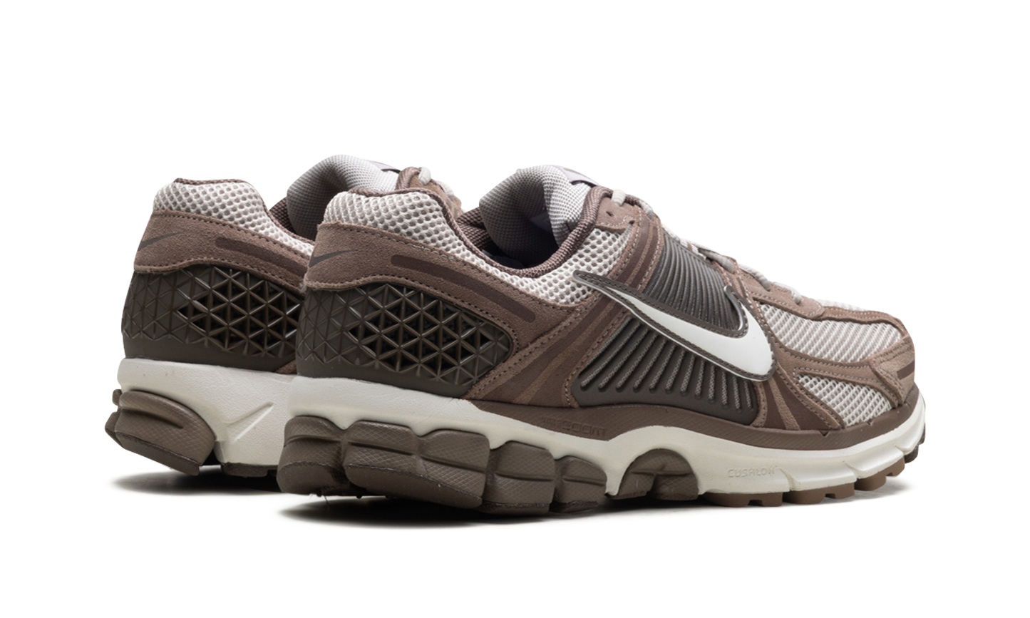 Zoom Vomero 5 "Mink Brown"