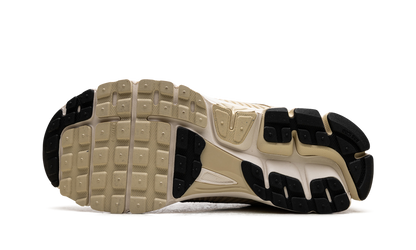 Air Zoom Vomero 5 WMNS "Team Gold"