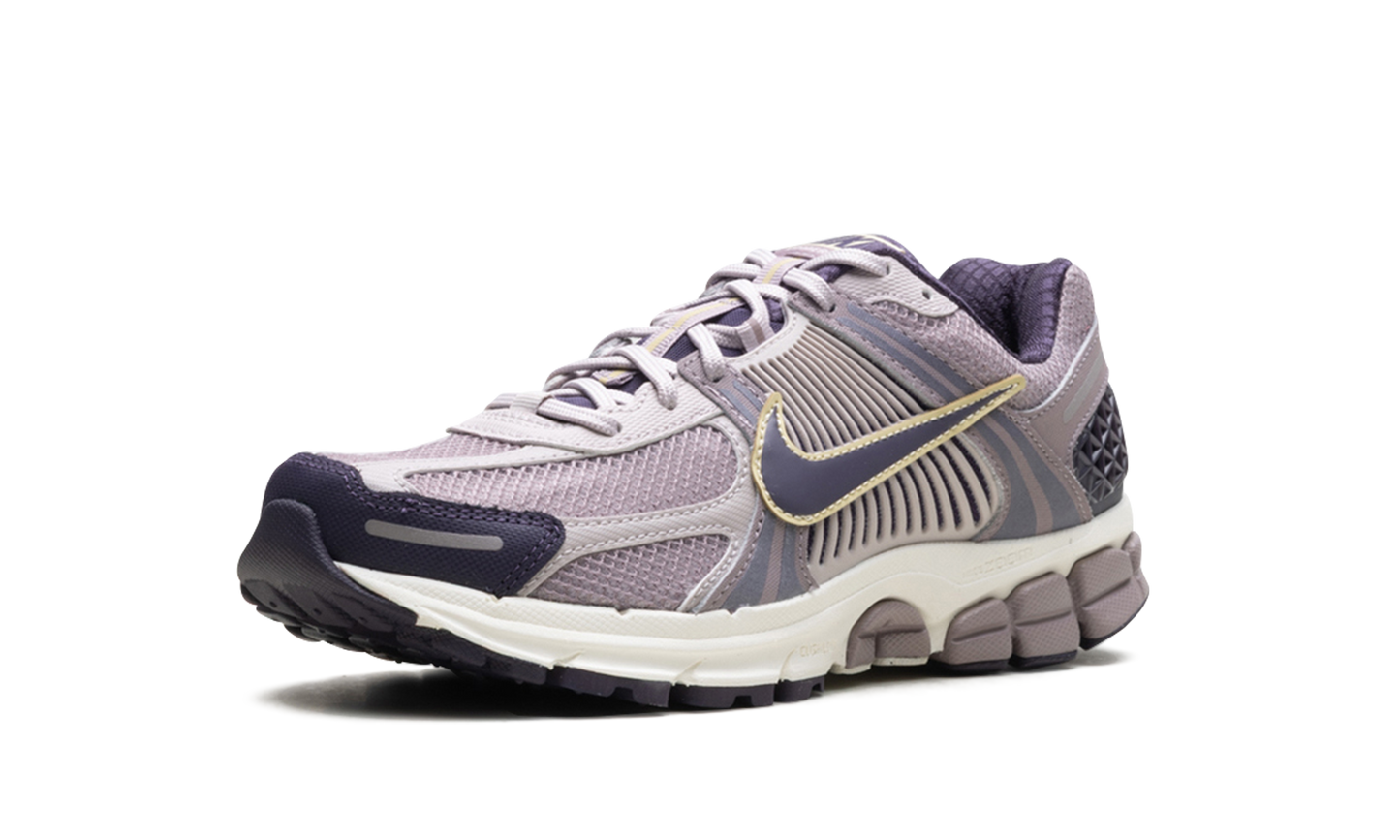 Zoom Vomero 5 "Platinum Violet"
