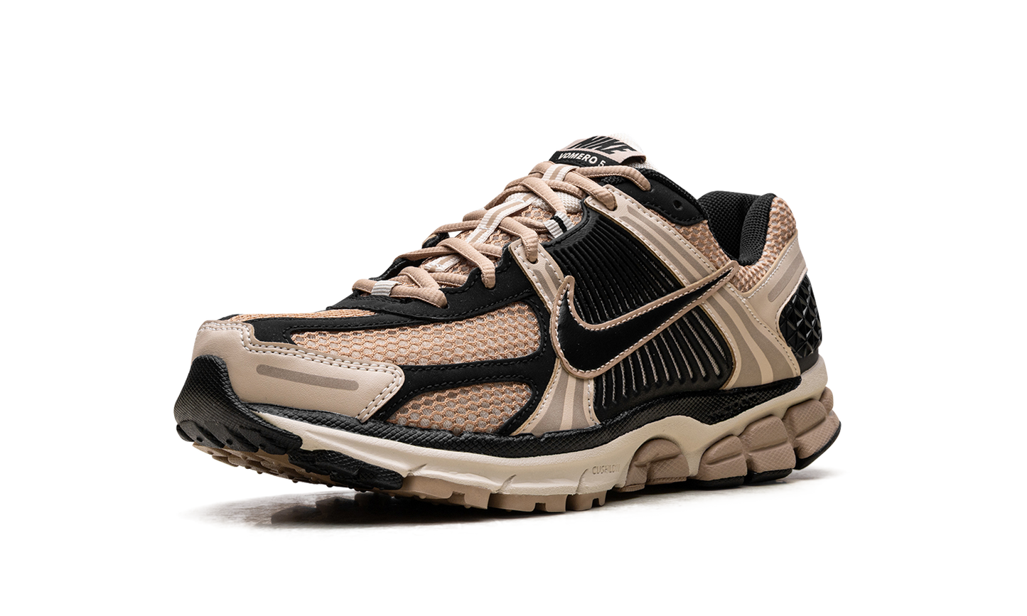 Zoom Vomero 5 WMNS "Sanddrift"