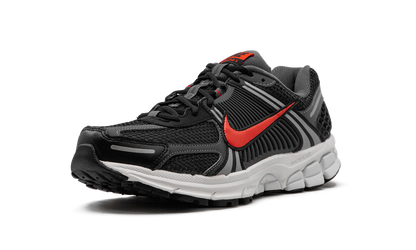 Air Zoom Vomero 5 "Black Picante Red"