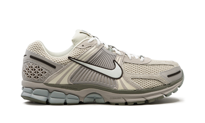 Air Zoom Vomero 5 "Light Orewood Brown"