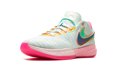 LeBron 20 "Time Machine"