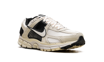 Zoom Vomero 5 "Alabaster Black"