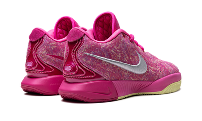 LeBron 21 "The World Is Your Oyster"