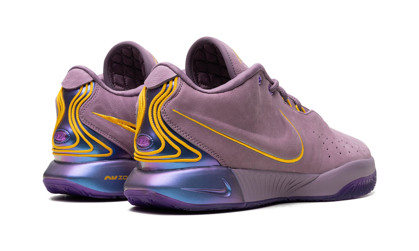 LeBron 21 "Purple Rain"
