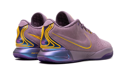 LeBron 21 "Purple Rain"