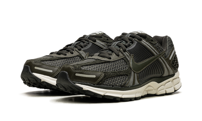 ZOOM VOMERO 5 WMNS "Sequoia"