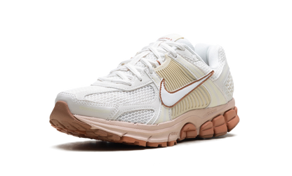 Zoom Vomero 5 WMNS "Particle Beige Terra Blush"