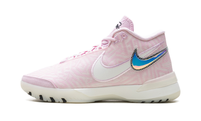 Zoom LeBron NXXT Genisus "Pink Sail"