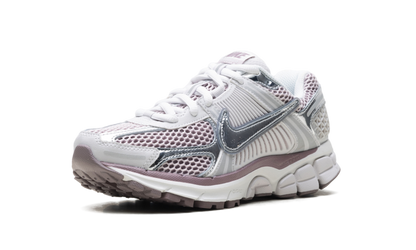 Zoom Vomero 5 WMNS "Platinum Violet"