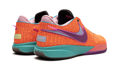 LeBron 20 "Chosen 1"