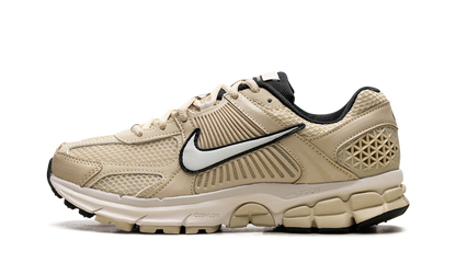 Air Zoom Vomero 5 WMNS "Team Gold"