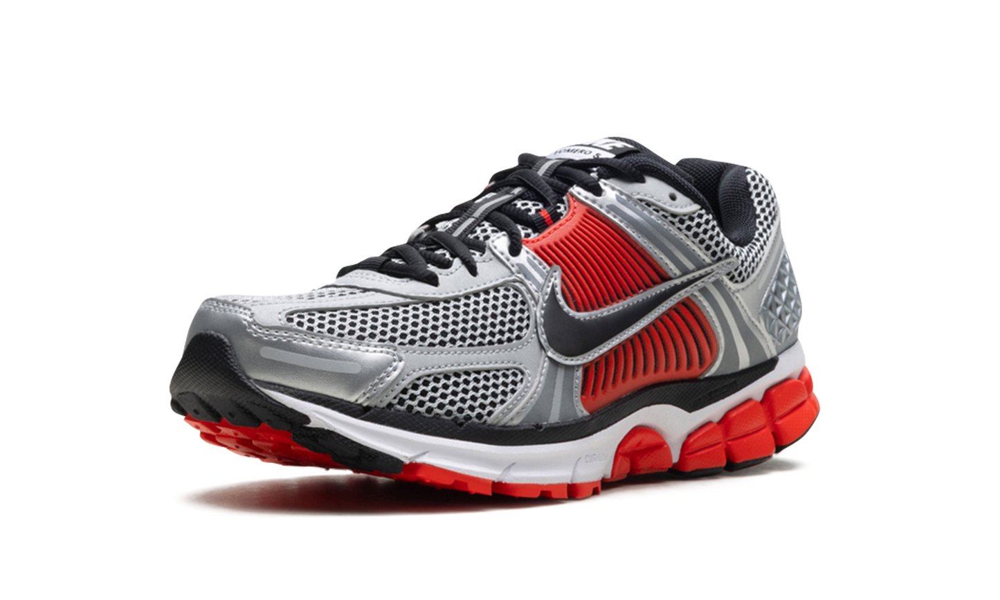 Zoom Vomero 5 "metallic silver black"